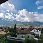 - Edelweiss Апартаменты *