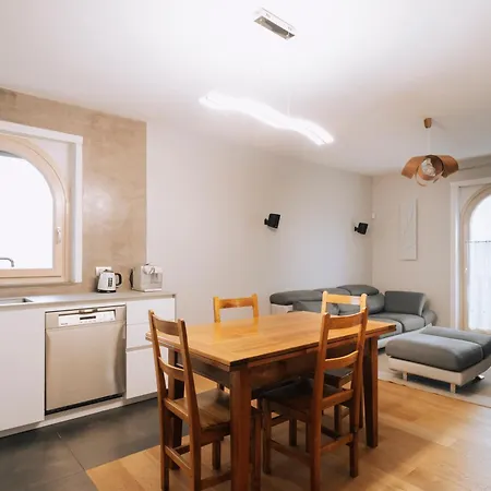 - Edelweiss Apartment Aosta