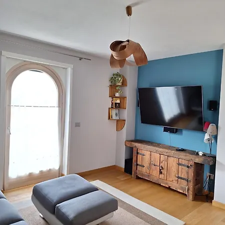 아파트 - Edelweiss *