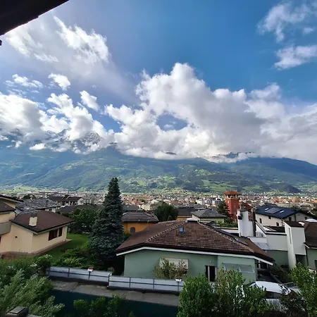 - Edelweiss Apartment *